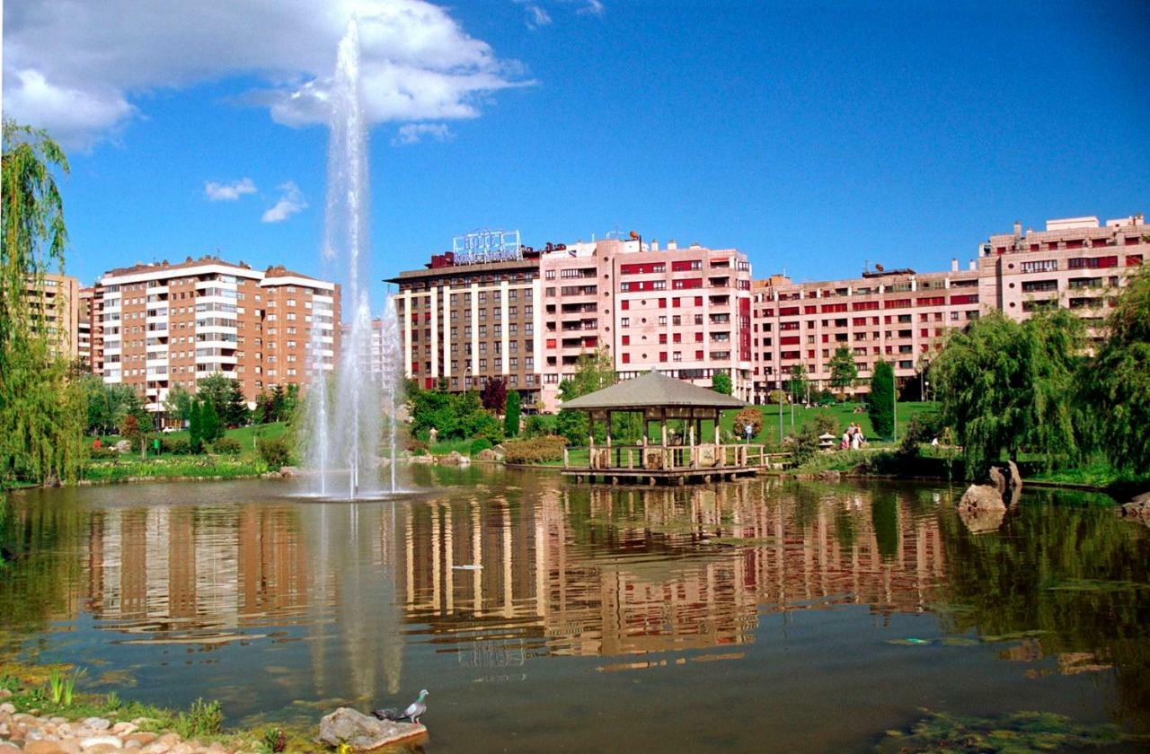 The Estafeta View Apartment Pamplona Eksteriør billede